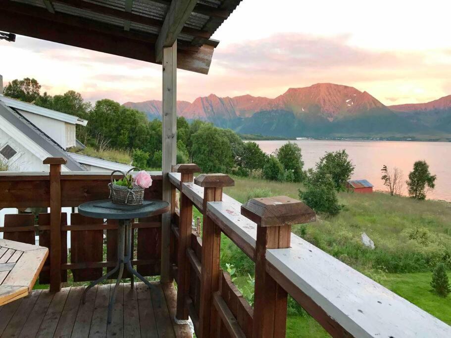 House By The Sea * Sortland
